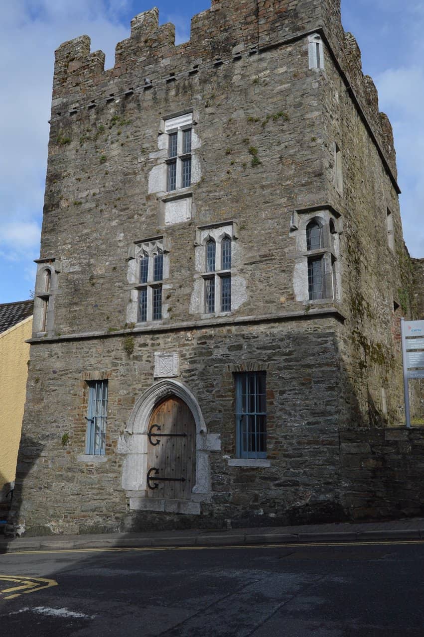 Kinsale's Colorful Streets