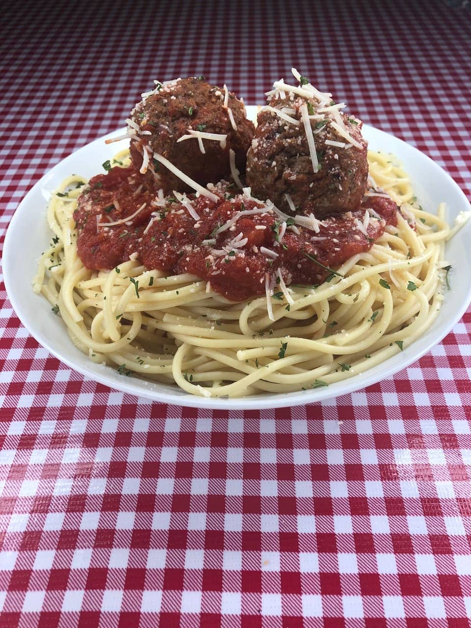 Cozy, Old-School Pizza Joint Vibe