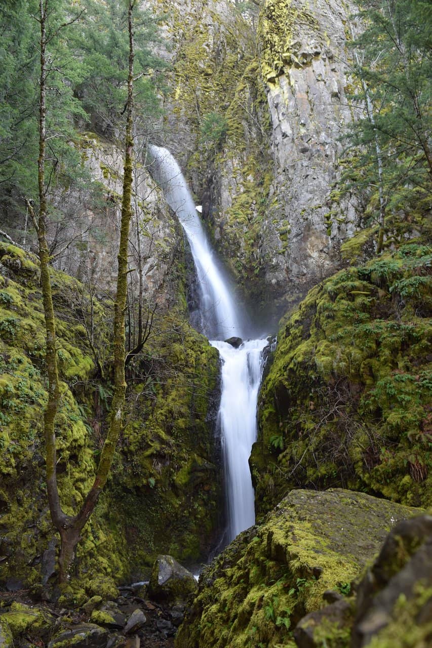 Hole-in-the-Wall Falls