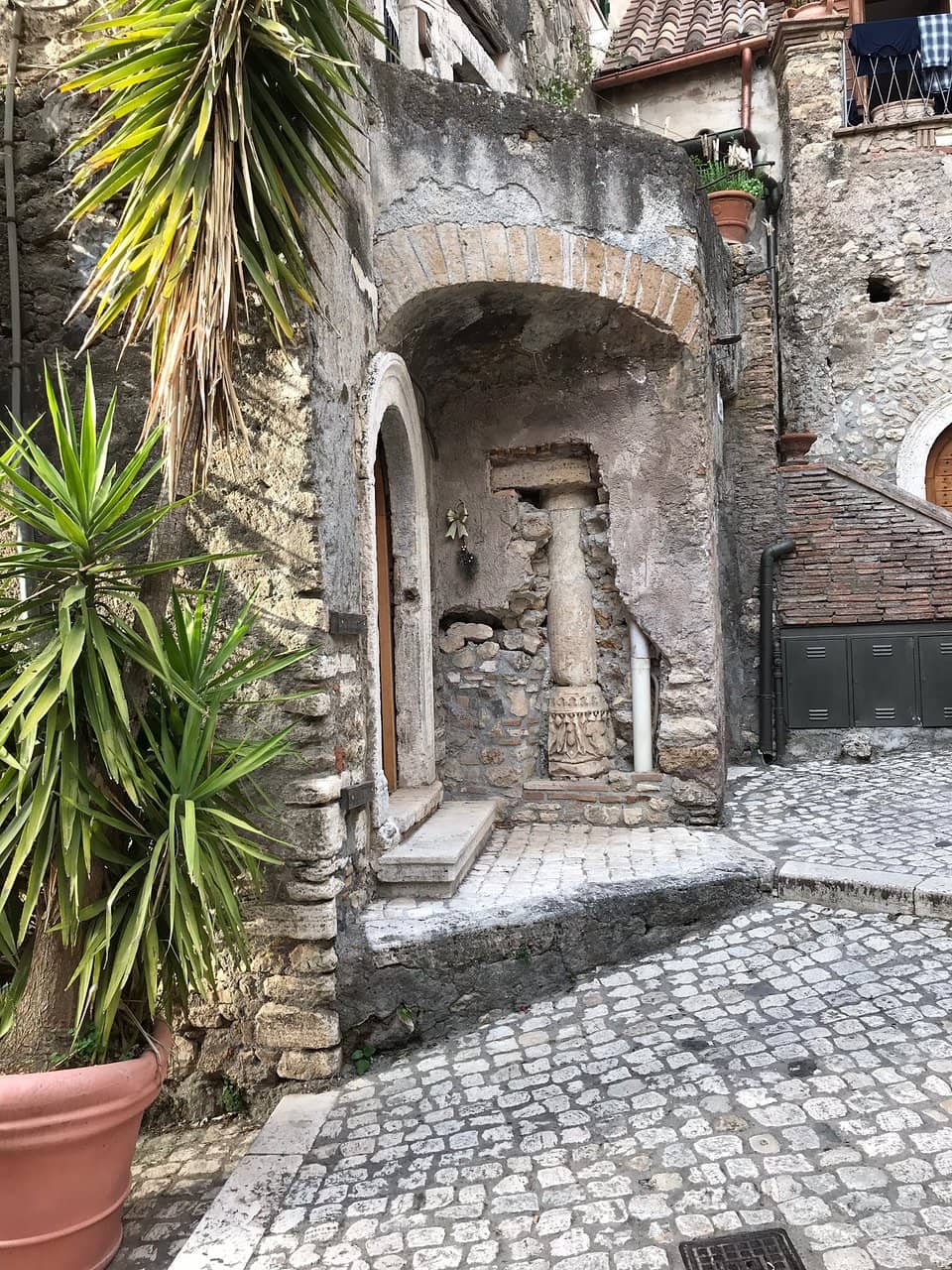 Medieval Neighborhood Ambiance