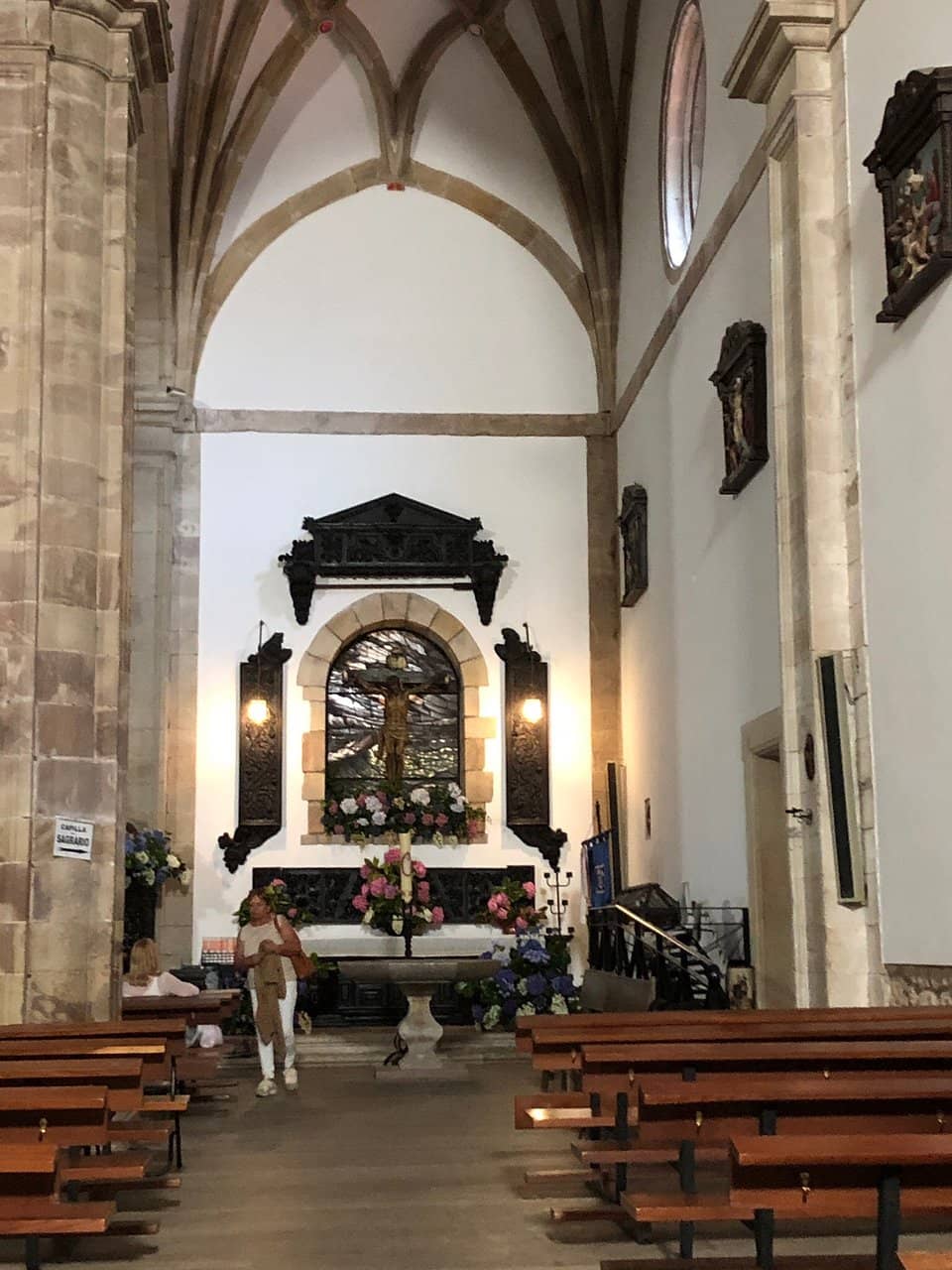 Quadrangular Architecture