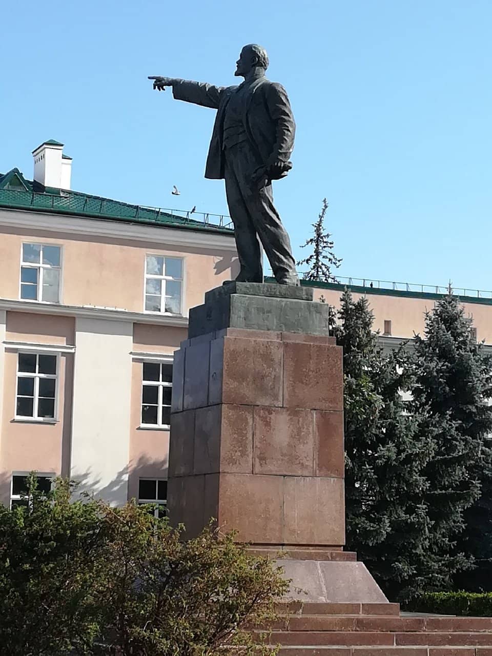 Monument to Lenin