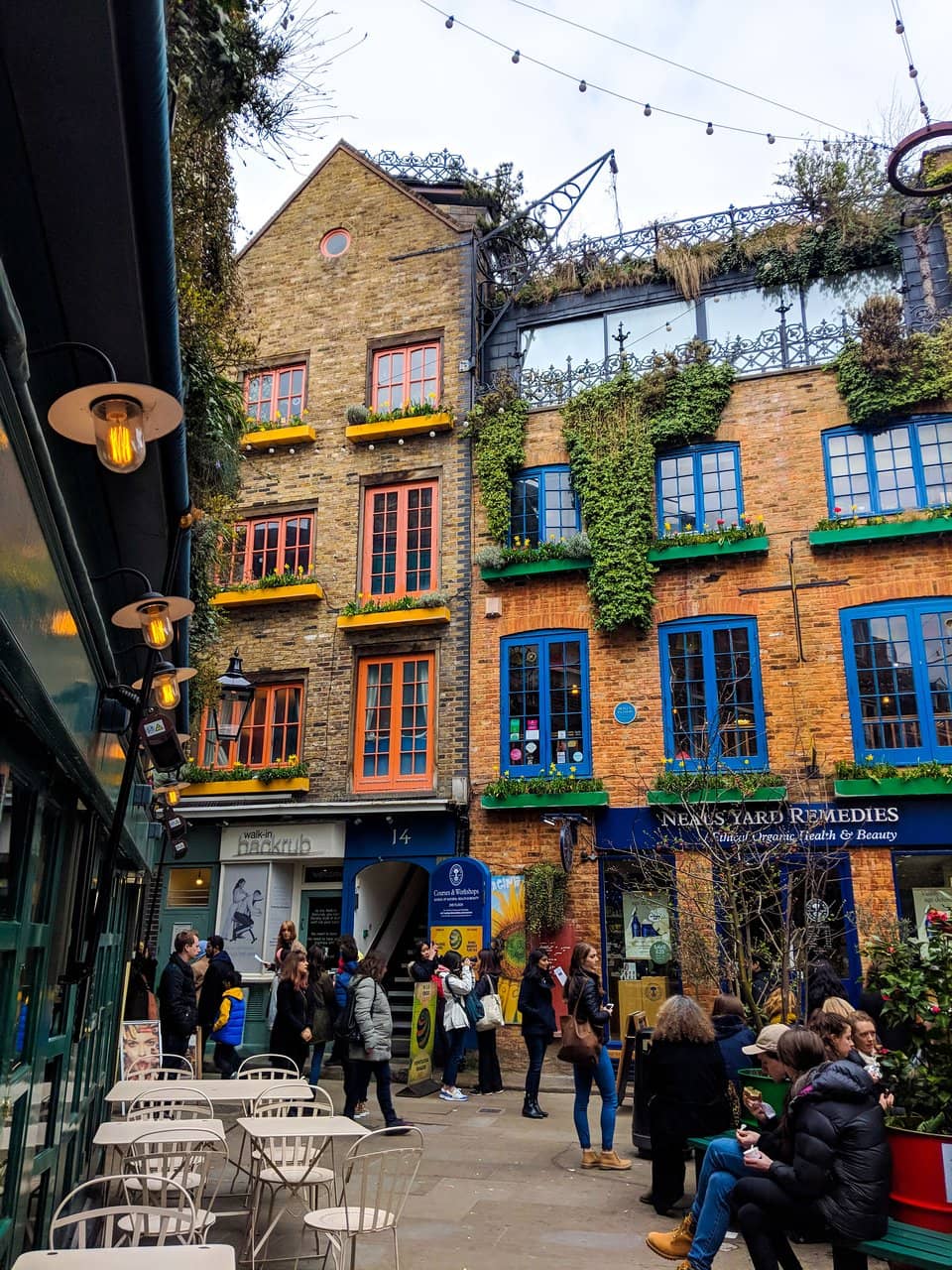 Kingly Court