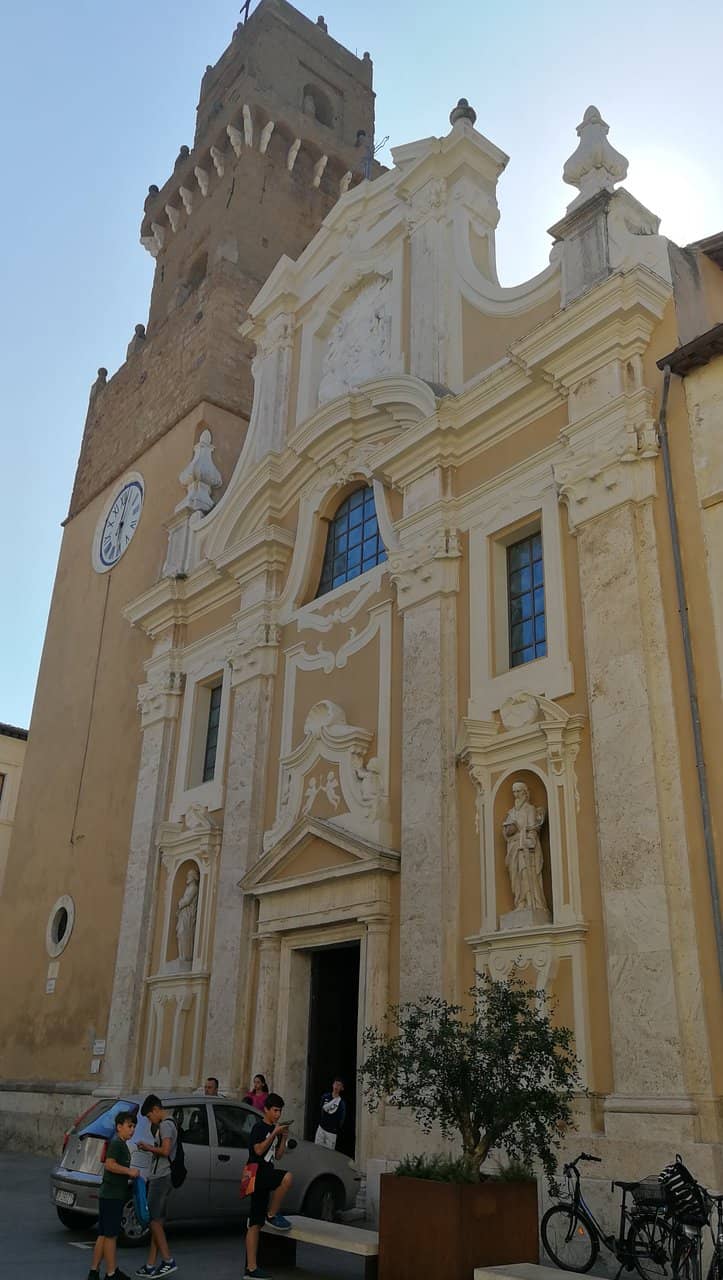 Intricate Interior Artistry