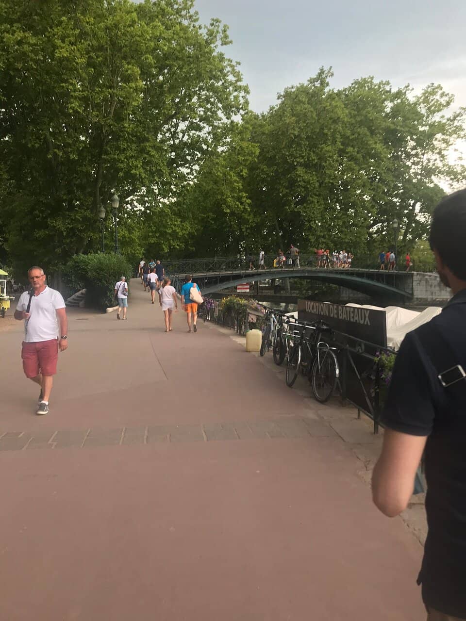 Panoramic Lake & Mountain Views