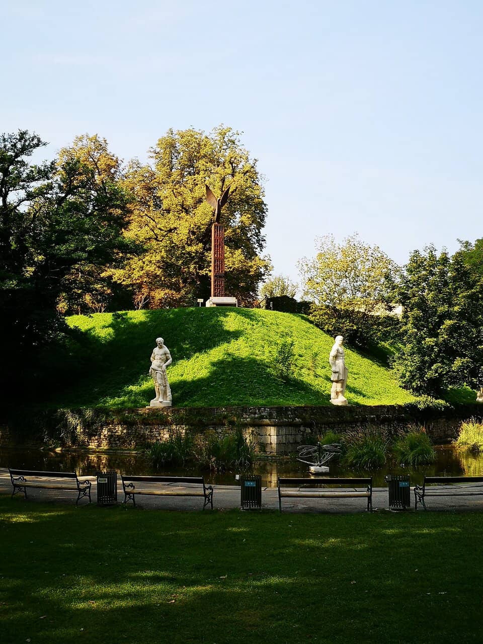 Children's Play & Skate Areas