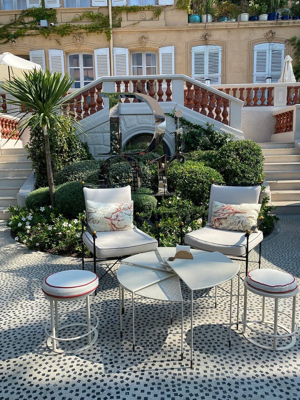 Signature Dior Pastries