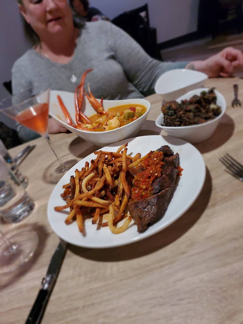 Vibrant Atmosphere & Craft Beer