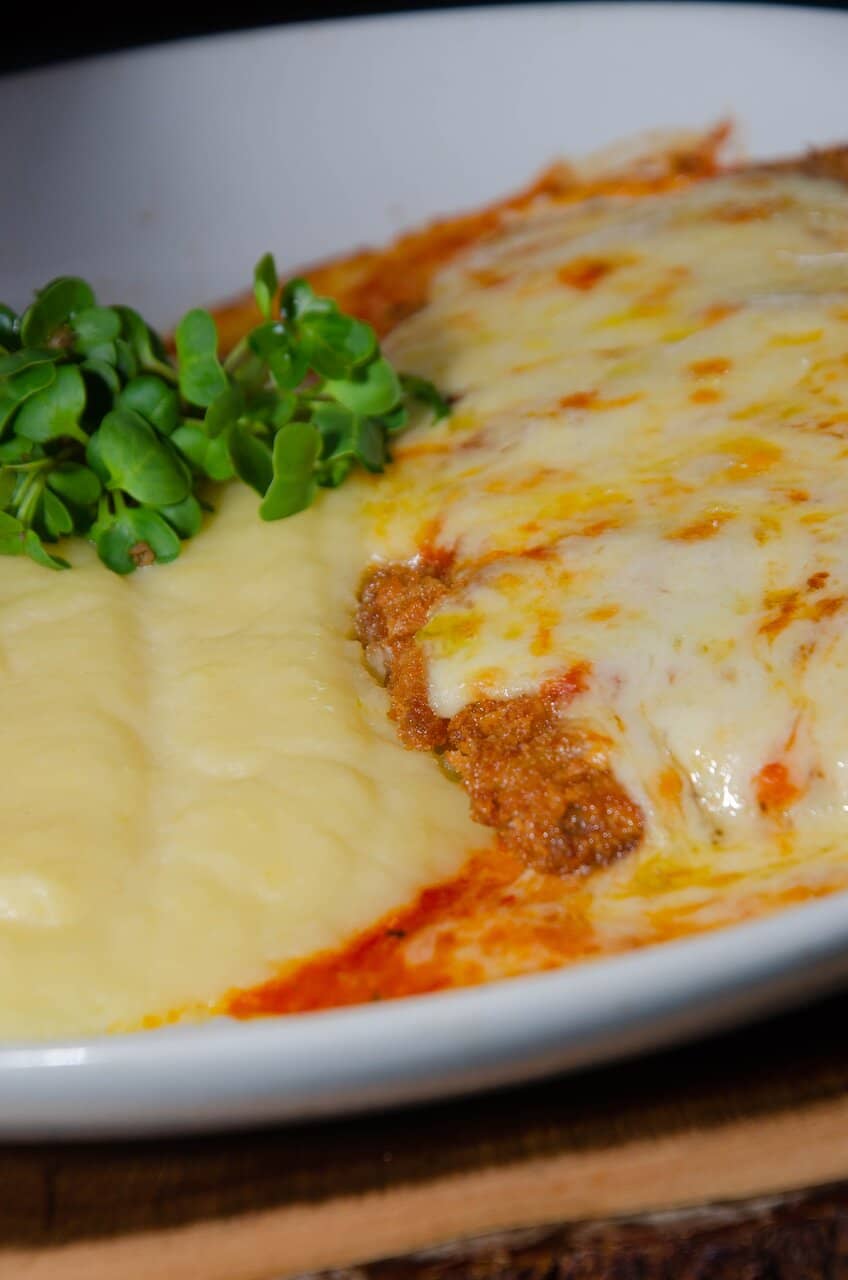 Cozy Ambiance with Multiple Dining Rooms