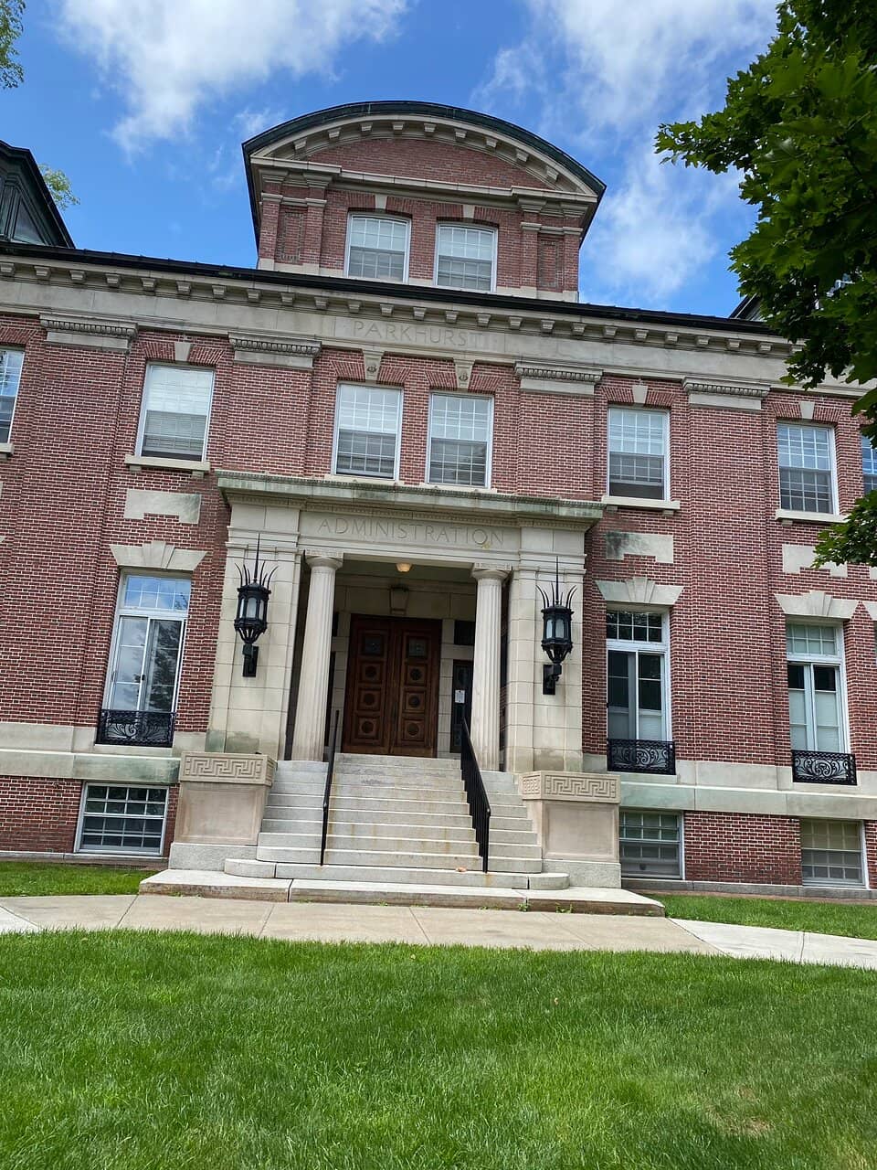 Campus Architecture Stroll