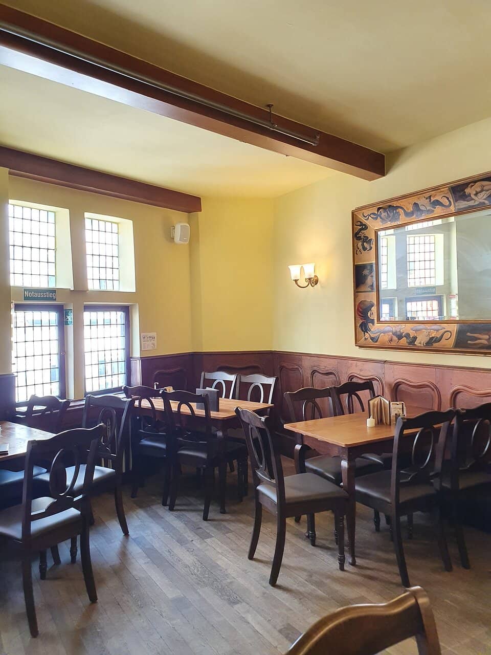 Cozy Historic Atmosphere