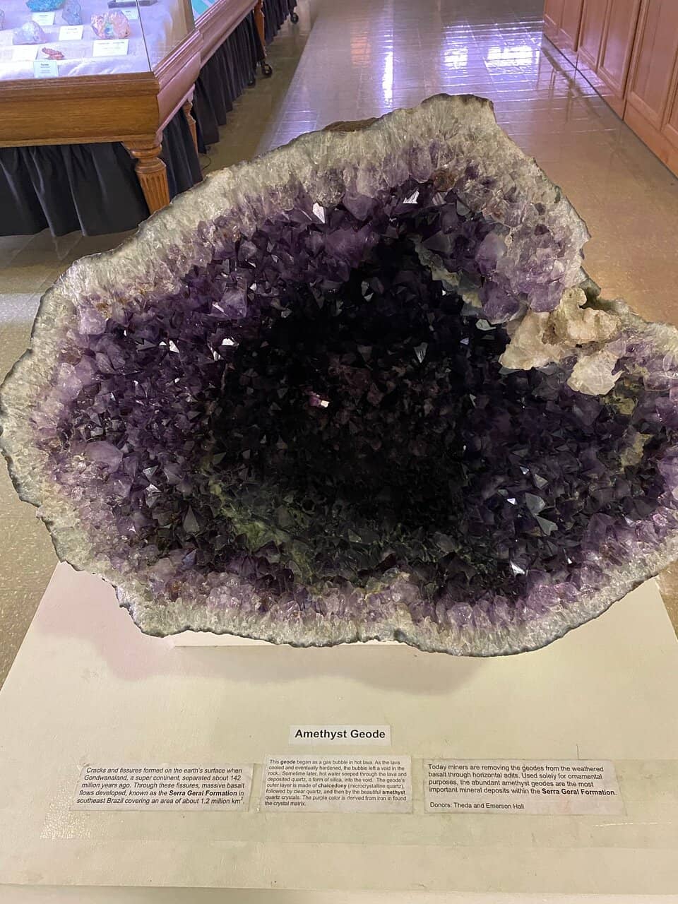 Fluorescent Minerals Room