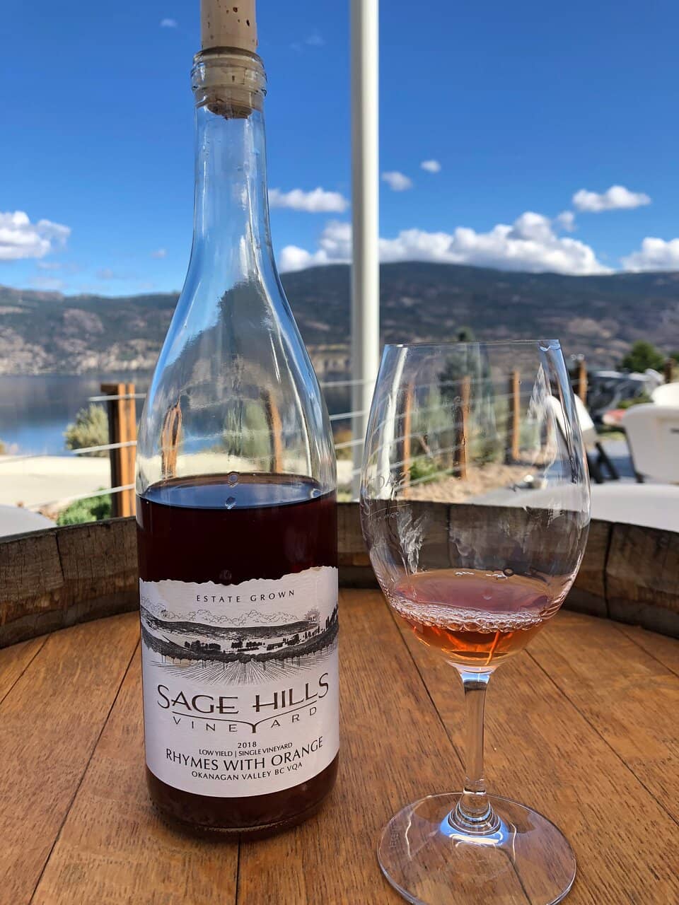 Modern & Hospitable Tasting Room