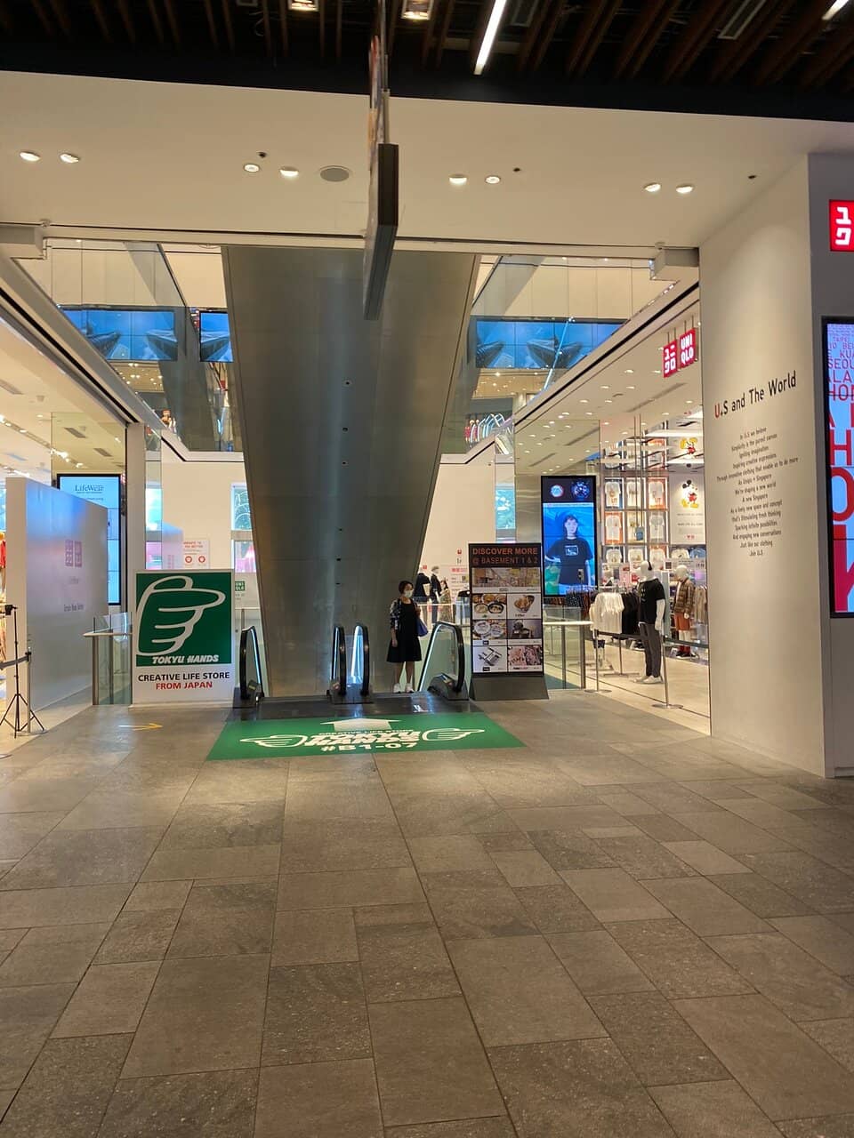 Rooftop Garden & Art