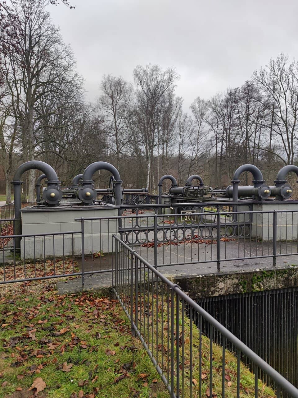 The Surrounding Park and Promenade