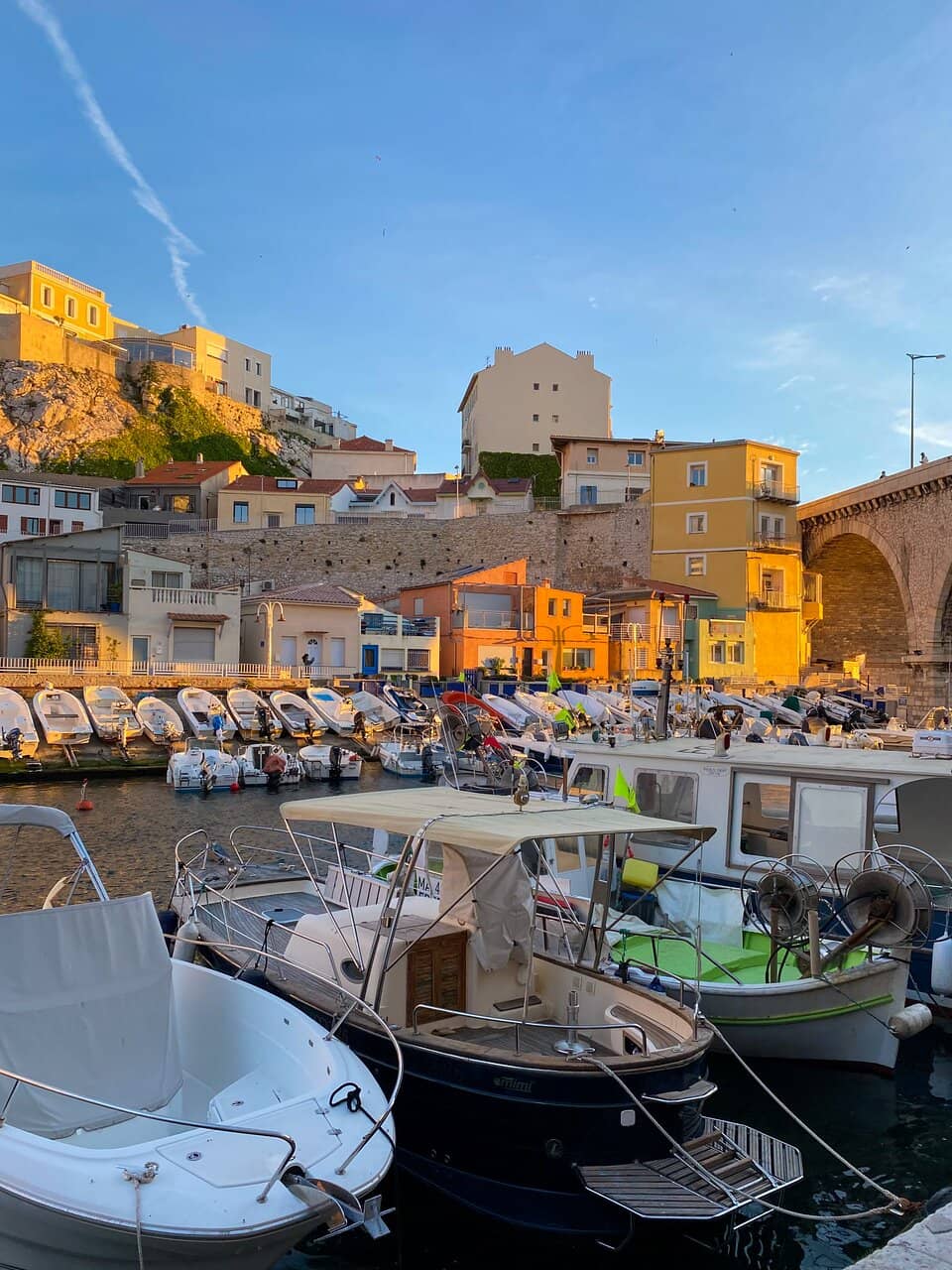 Picturesque Harbor Views