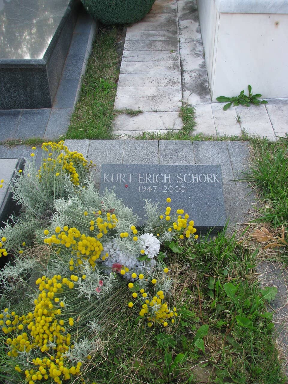 Admira and Boško's Tomb