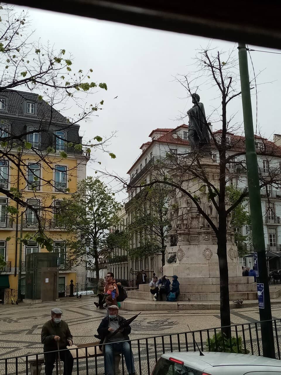 Charming Kiosks & Cafes