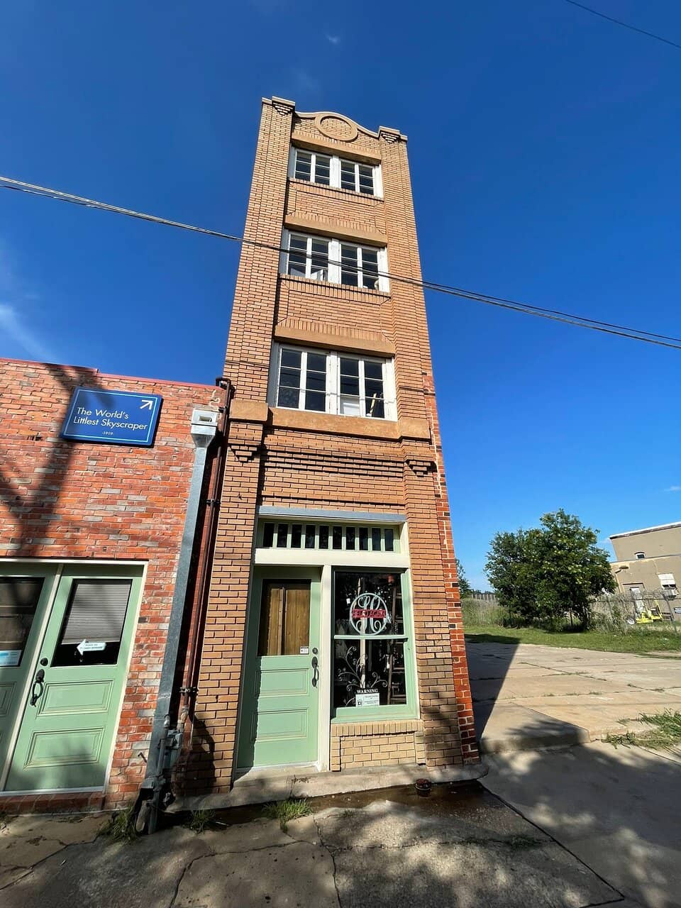 The Boutique & History Tour