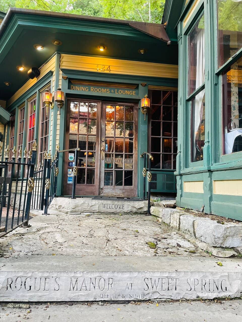 Masterfully Crafted Cocktails