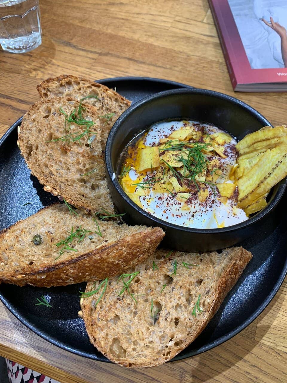 Cozy Atmosphere for Work and Leisure