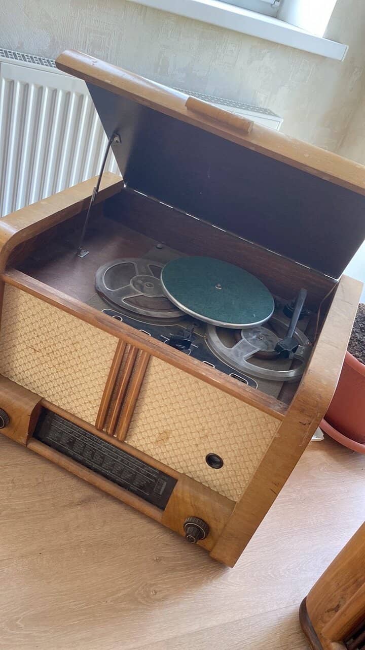 Interactive Restoration Stories