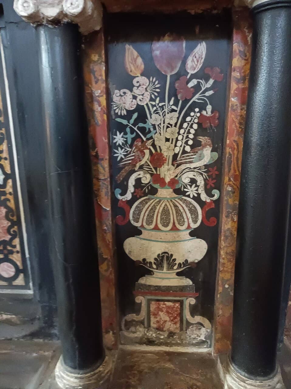 The 'Mirror' Illusion