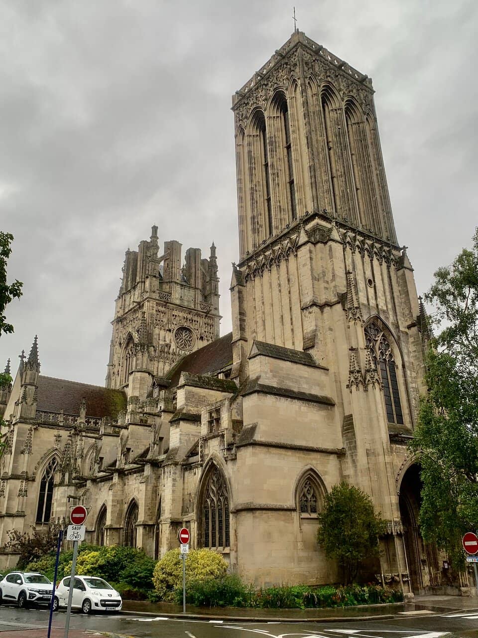 The Leaning Structure