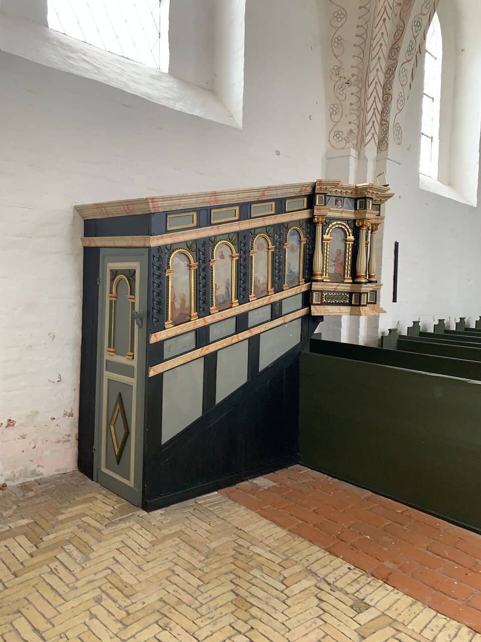 Picturesque Countryside Setting