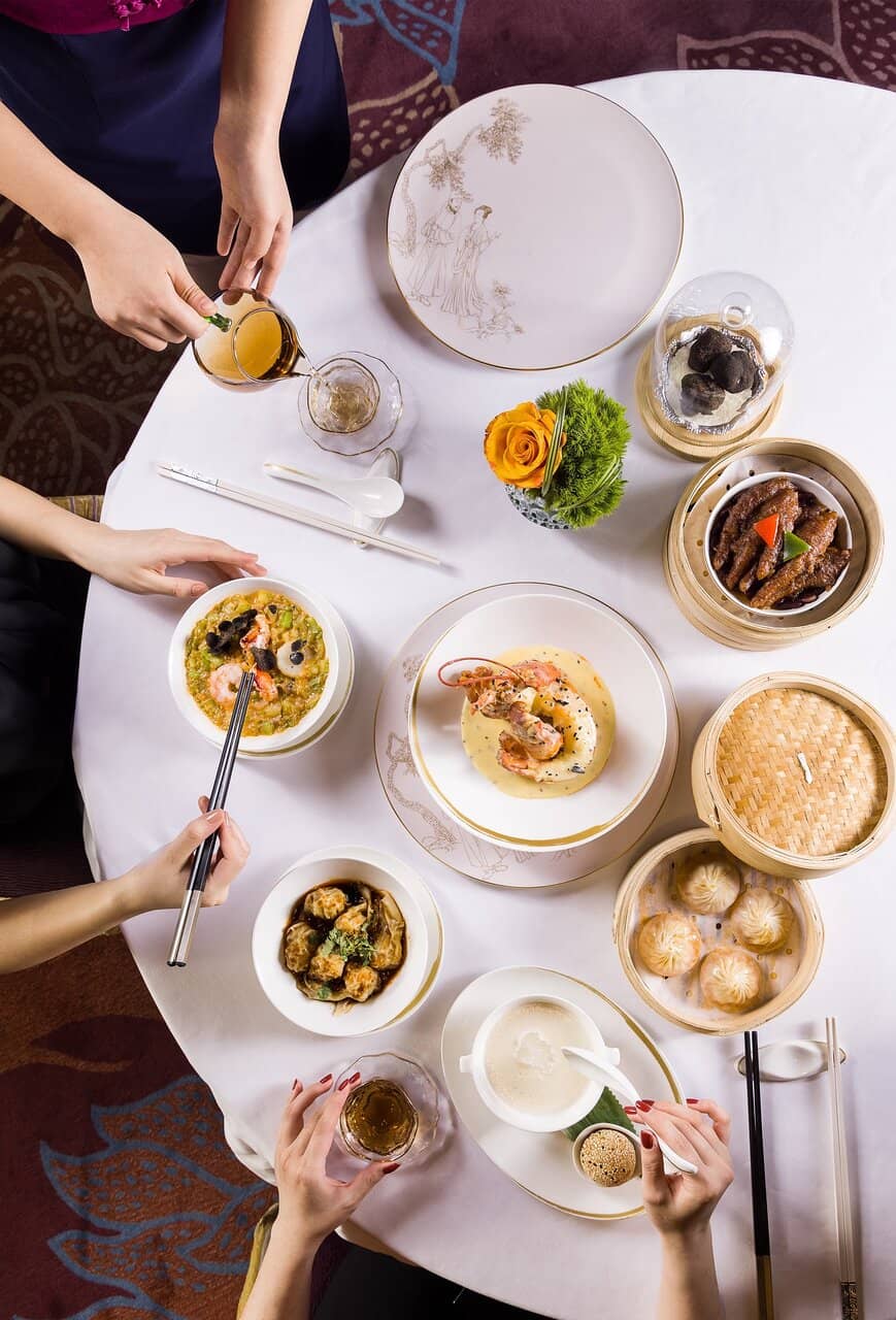 Delicious Food and Balanced Cocktails