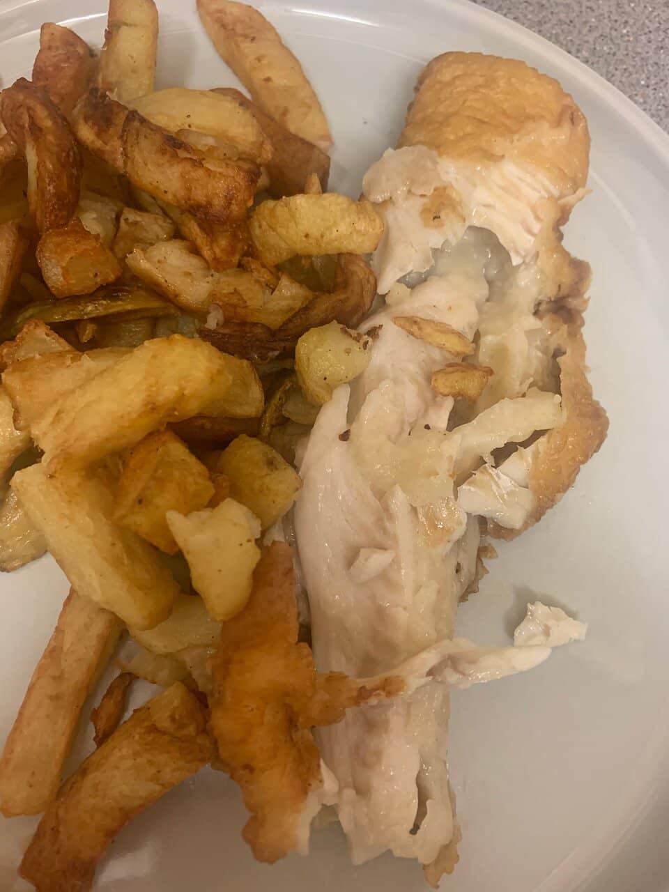 Scenic Seaside Dining