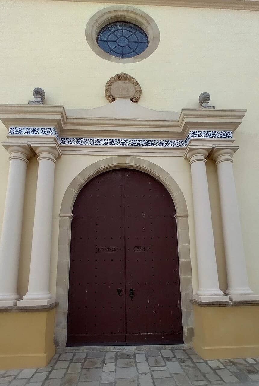 Proximity to Sitges Town