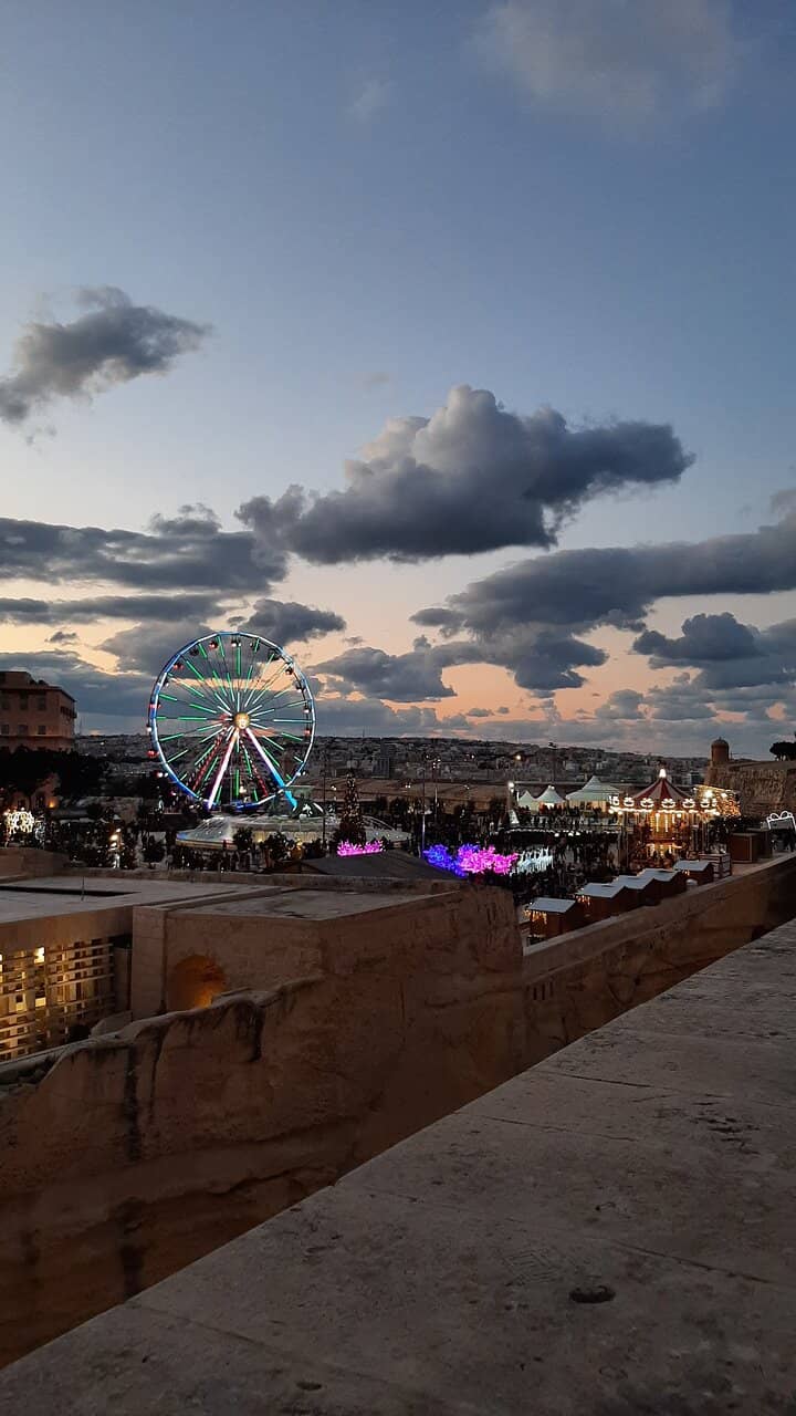 Saudi Paper Money Evolution