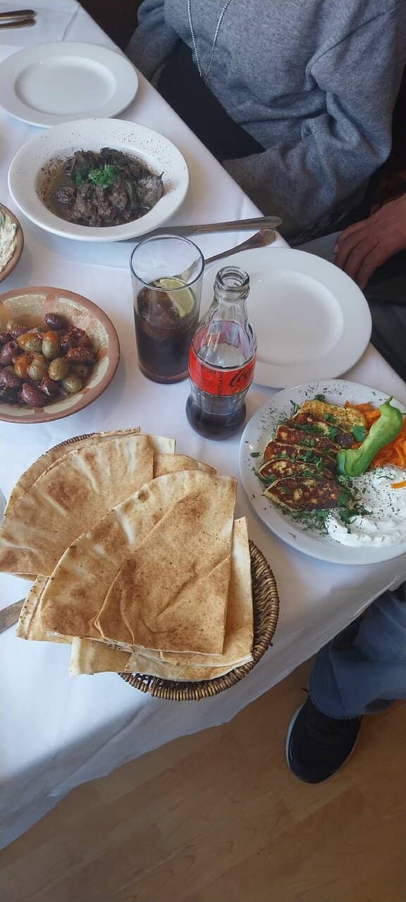 Creamy, Freshly-Made Hummus