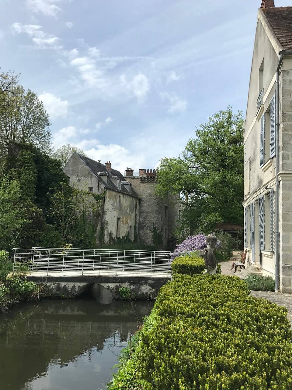 Maximalist Decor by Castaing