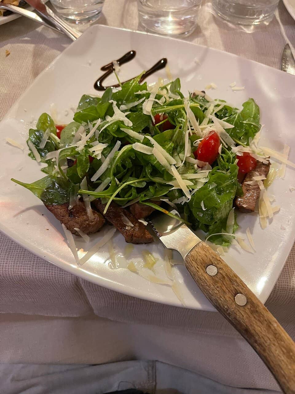 Charming Atmosphere & Collections