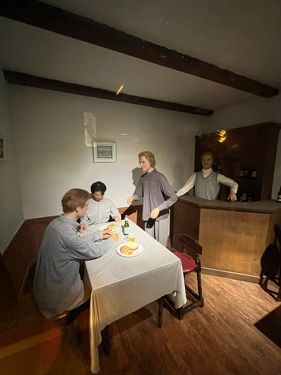 Central Street (Zhongyang Dajie)