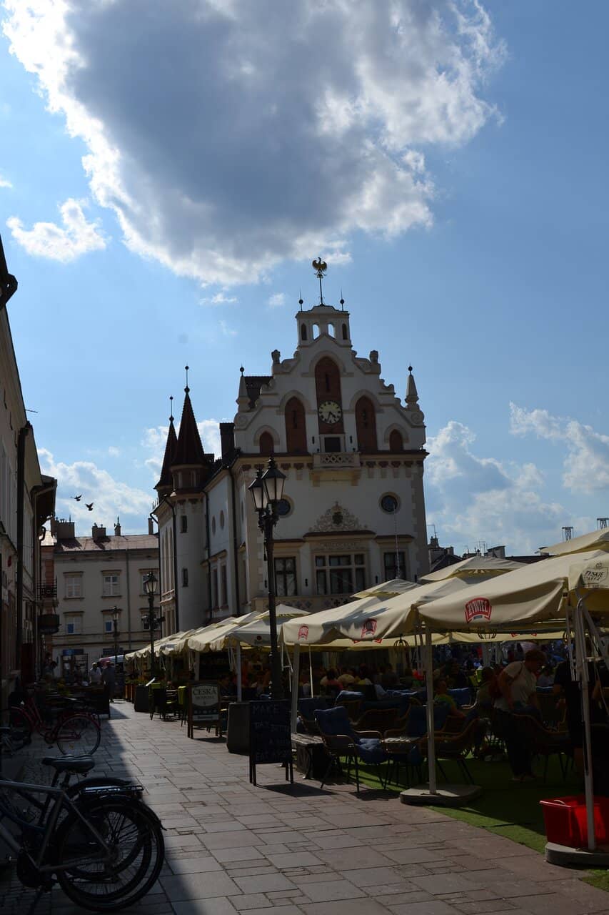 Market Square Ambiance