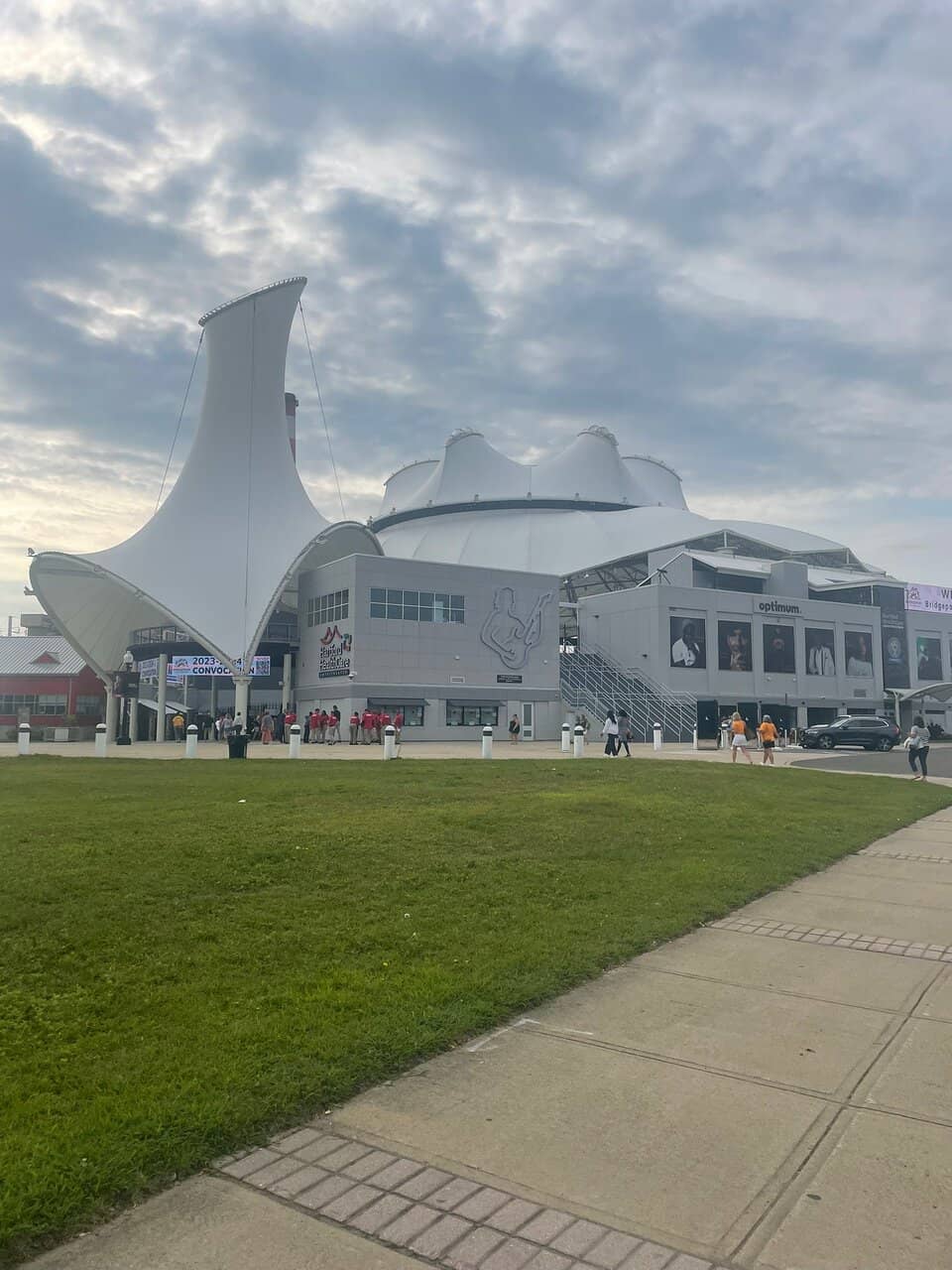 Intimate Yet Grand Atmosphere