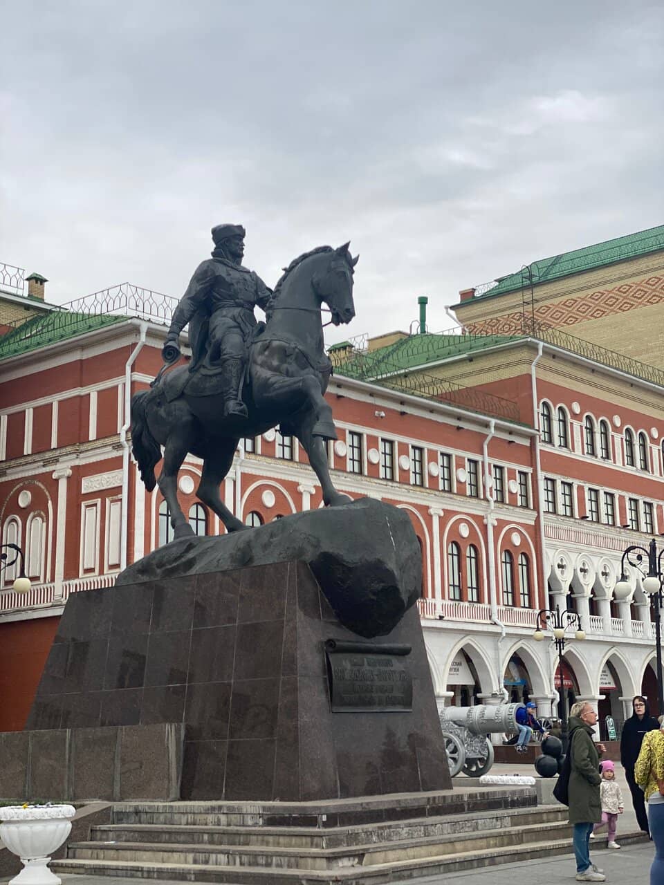 Monument to Obolensky-Nogotkov