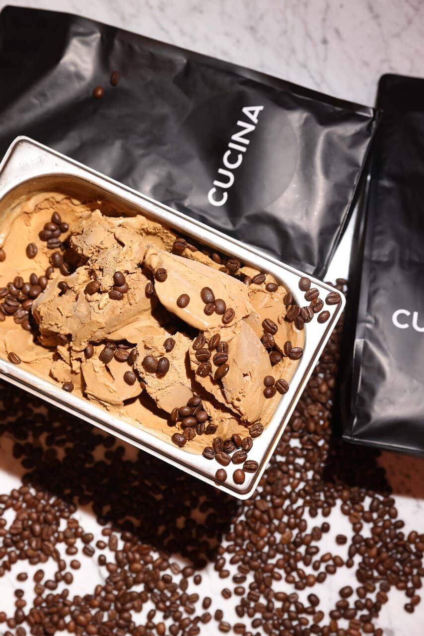 Riviera-esque Ambiance