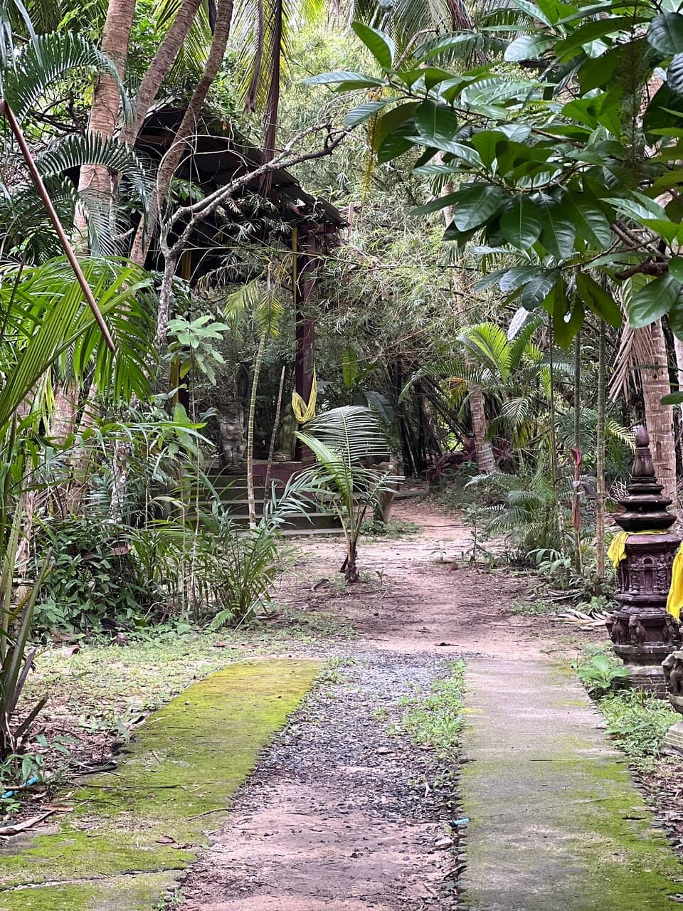 Traditional Thai Clothing Rental