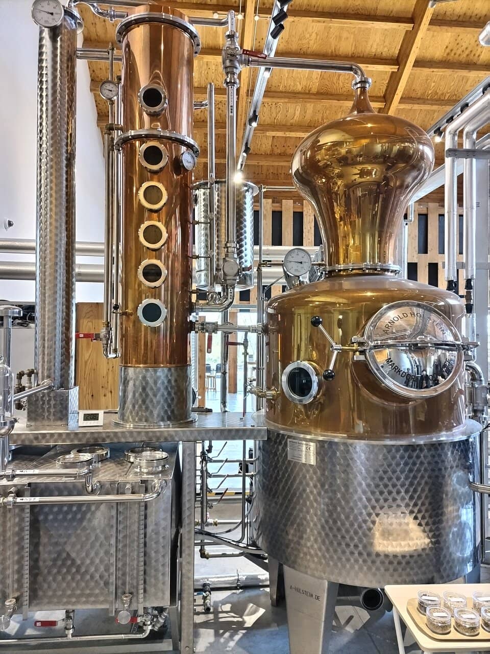 Unique Souvenir Shop