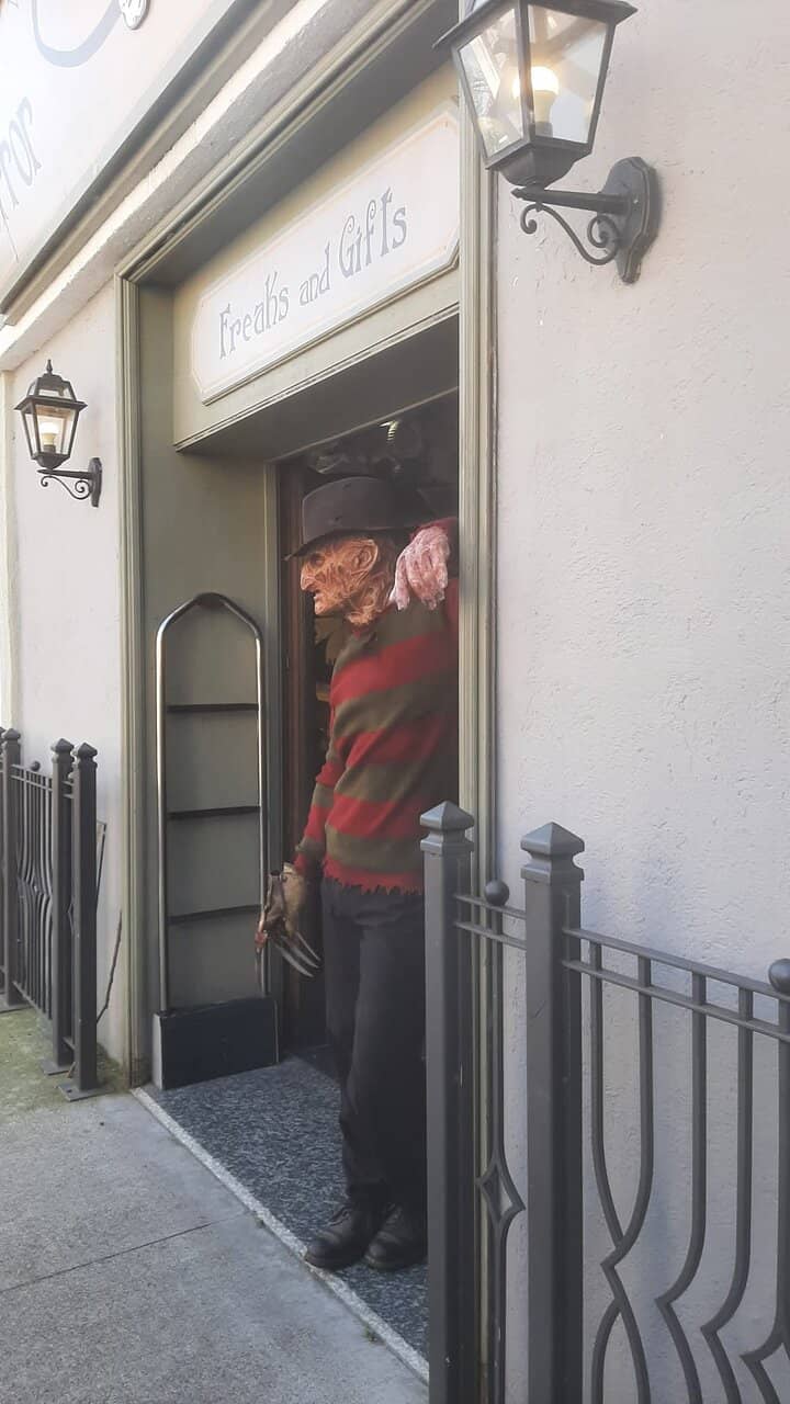 Disaster - The Blockbuster Tour