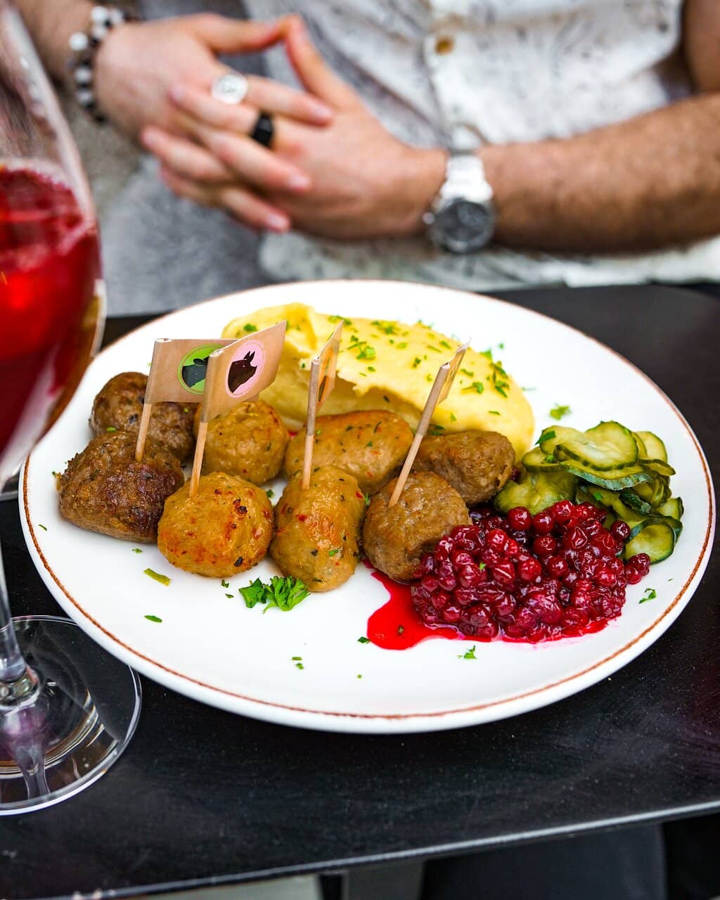 Cozy Atmosphere, Great Vibes