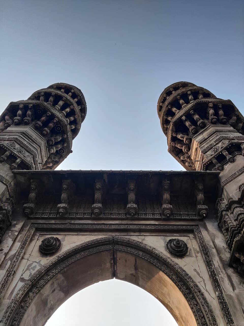 Intricate Mughal Architecture