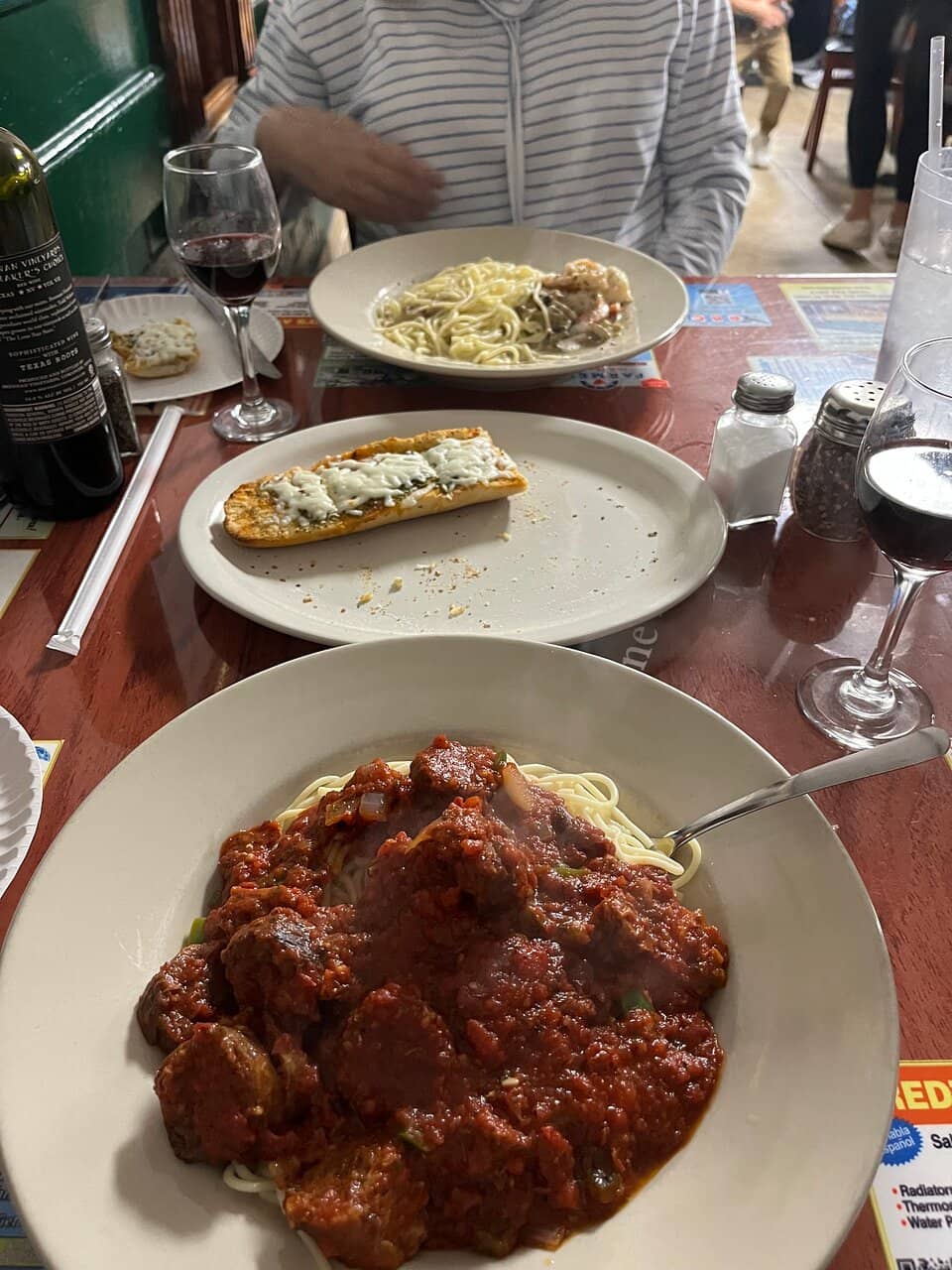 Iconic Garlic Bread with Cheese and Tomatoes