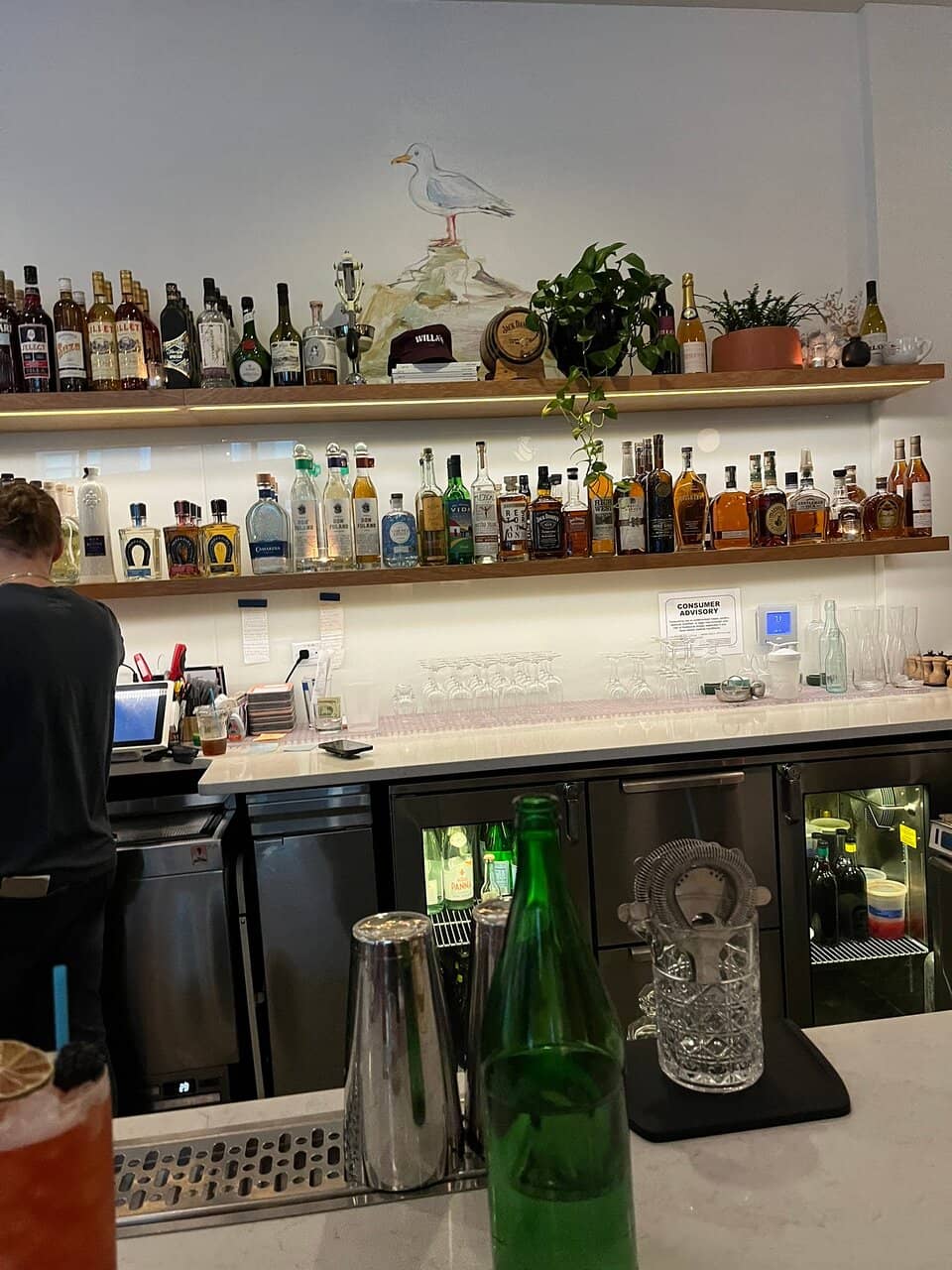 Charming Ambiance & Decor