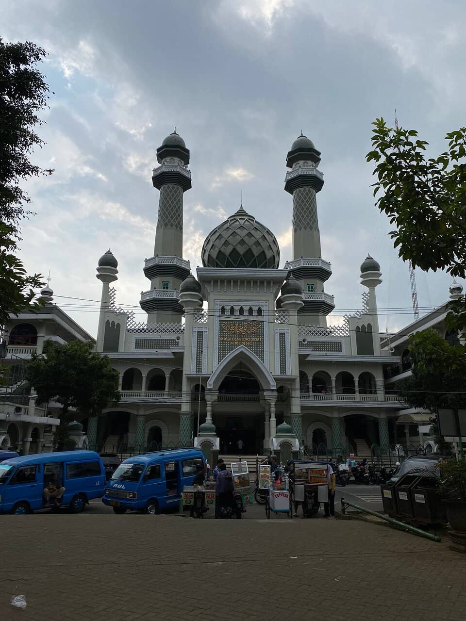 Alun-Alun Adjacency