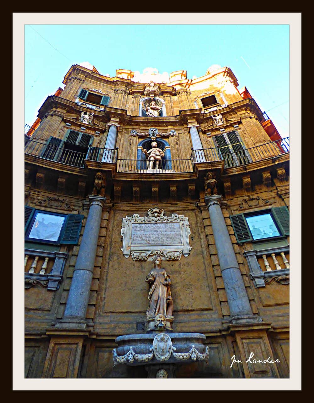 Arancine on Via Maqueda